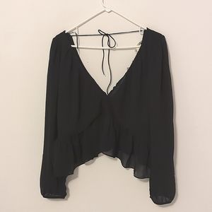 NWT - H&M women's black crop top blouse
